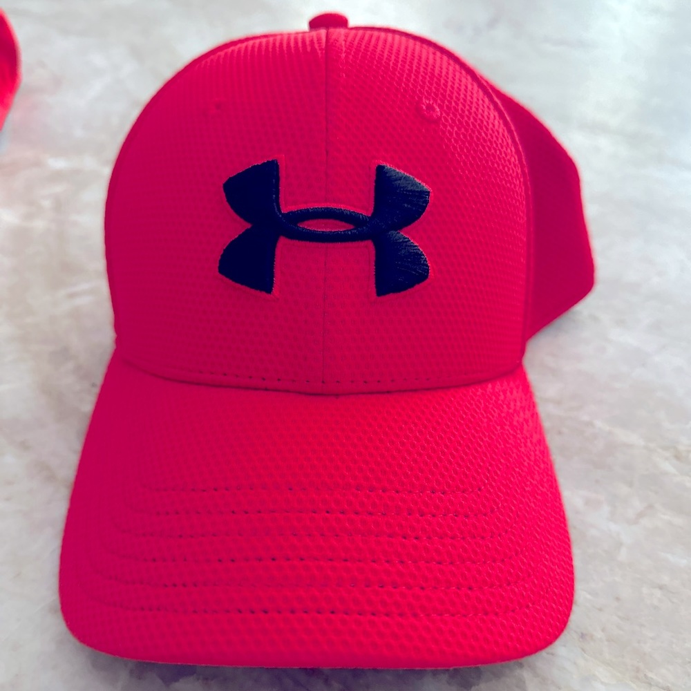 NWOT-Large flex fit red under armour golf hat